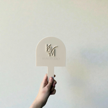 Logo Mirror